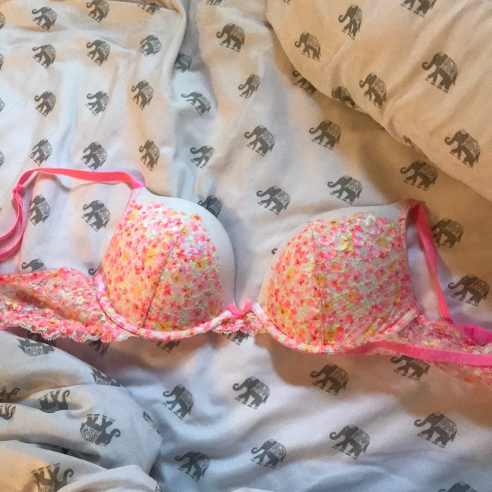 Victoria secret bra